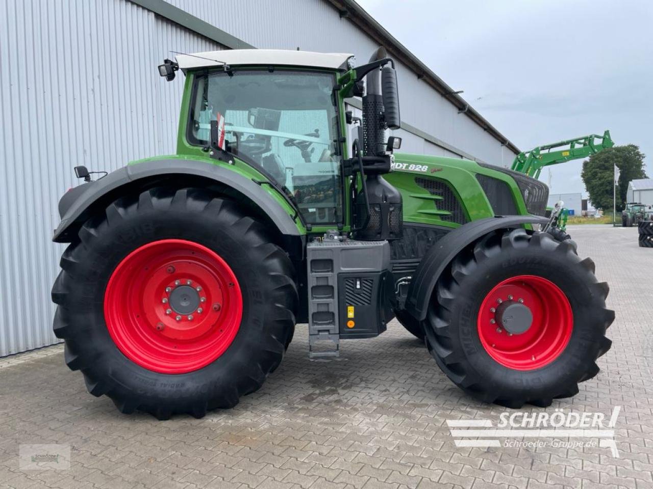 Traktor tipa Fendt 828 S4 PROFI PLUS | MOTOR 2024 NEU, Gebrauchtmaschine u Wildeshausen (Slika 2)